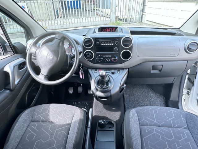 PEUGEOT Partner usata, con USB