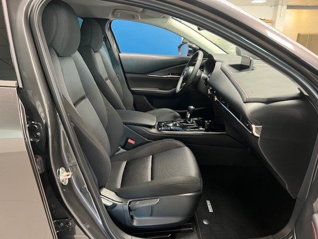 MAZDA CX-30 usata, con Cruise Control