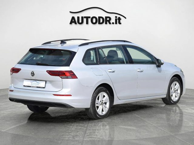 VOLKSWAGEN Golf Variant usata, con Luci diurne LED