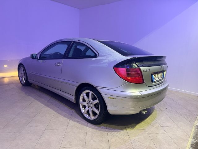 MERCEDES-BENZ C 220 usata 7