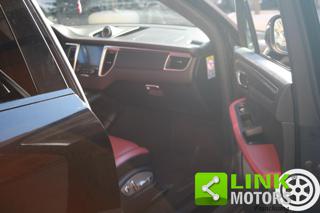 PORSCHE Macan usata, con Hill holder