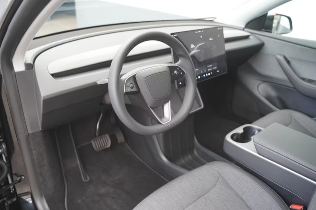 TESLA Model Y usata, con Controllo automatico clima