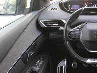 PEUGEOT 3008 usata, con USB