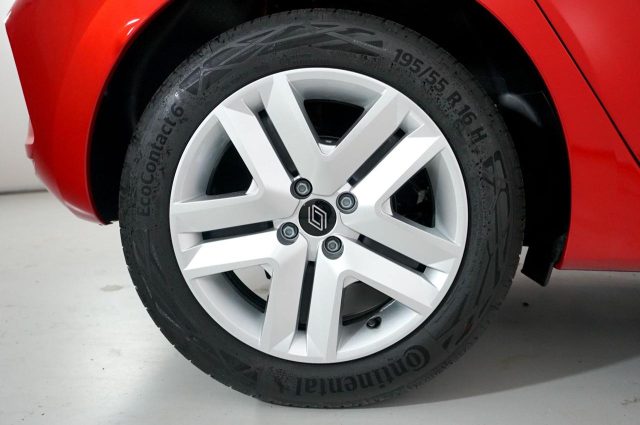 RENAULT Clio usata, con Autoradio