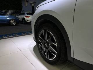 PEUGEOT 3008 usata, con Autoradio digitale