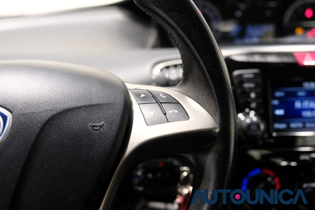 LANCIA Ypsilon usata, con Isofix