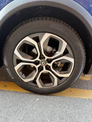 RENAULT Captur usata, con Bracciolo