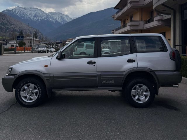 NISSAN Terrano usata, con Autoradio