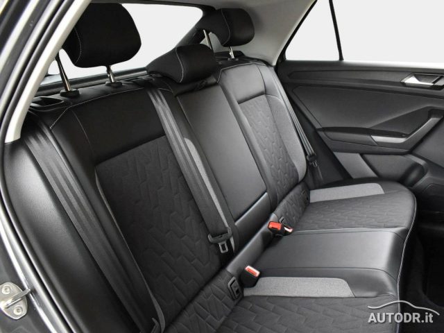 VOLKSWAGEN T-Roc usata, con Controllo trazione