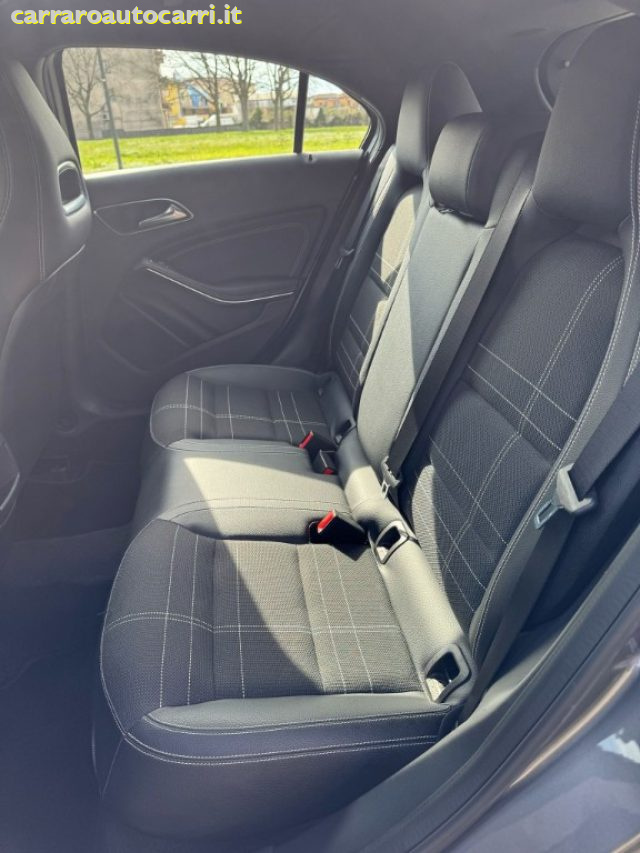 MERCEDES-BENZ A 180 usata, con Fari Xenon
