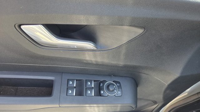 FORD Tourneo Courier usata, con ESP