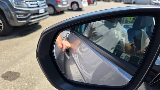 OPEL Grandland X usata, con Controllo automatico clima