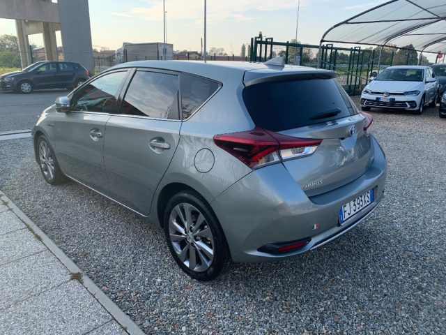 TOYOTA Auris usata, con Cerchi in lega