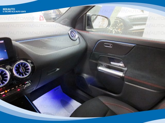 MERCEDES-BENZ GLA 200 usata, con Climatizzatore