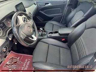 MERCEDES-BENZ B 180 usata, con Cronologia tagliandi