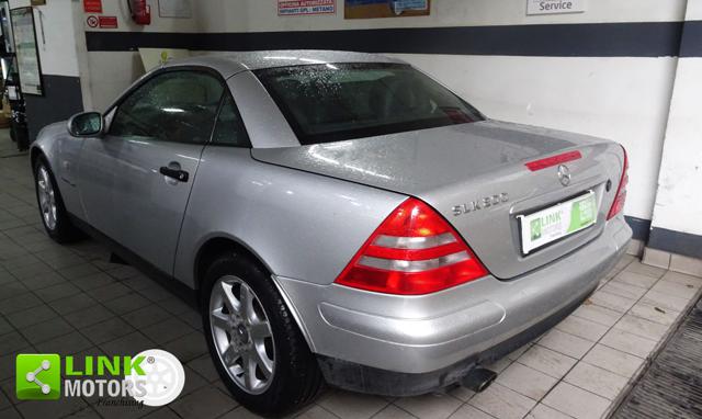 MERCEDES-BENZ SLK 200 usata, con Alzacristalli elettrici