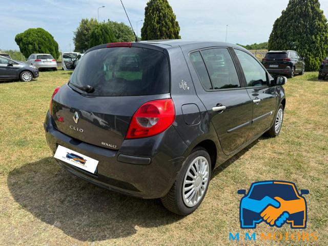 RENAULT Clio usata, con Airbag