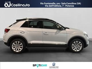 VOLKSWAGEN T-Roc usata, con Autoradio
