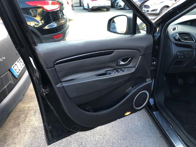 RENAULT Scenic usata, con Servosterzo