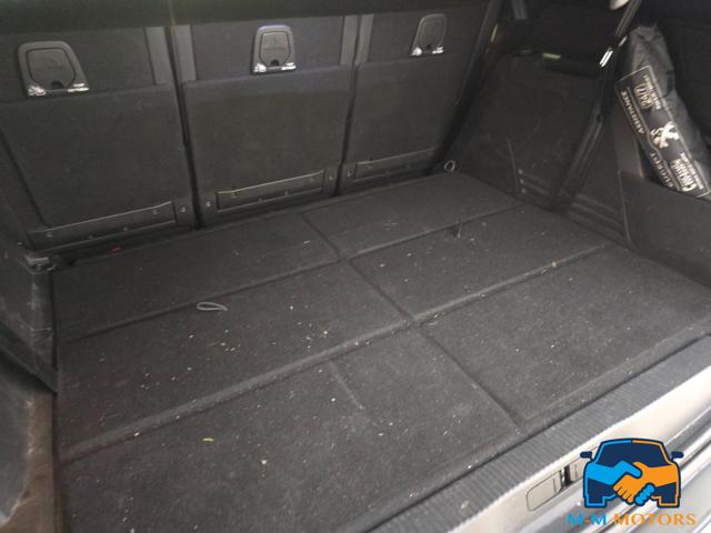 PEUGEOT 5008 usata, con Sistema di navigazione