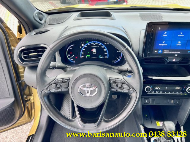 TOYOTA Yaris Cross usata, con Controllo automatico clima