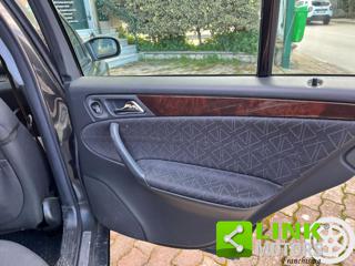 MERCEDES-BENZ C 200 usata 28