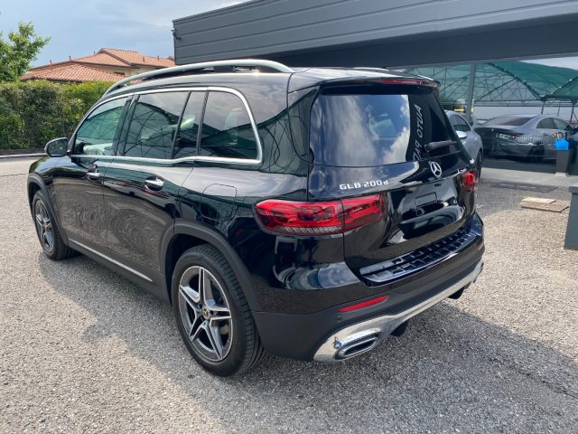 MERCEDES-BENZ GLB 200 usata, con Airbag