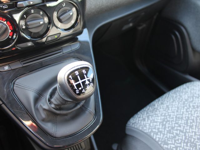 LANCIA Ypsilon usata, con Isofix