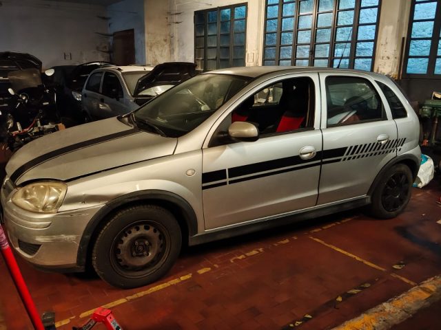 OPEL Corsa usata, con Chiusura centralizzata