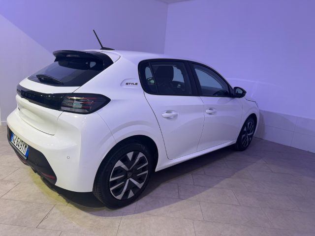 PEUGEOT 208 usata 3