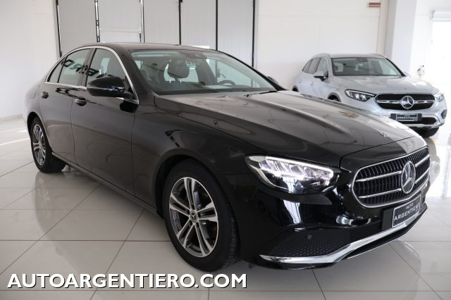 MERCEDES-BENZ E 200 usata, con Chiamata automatica per emergenze
