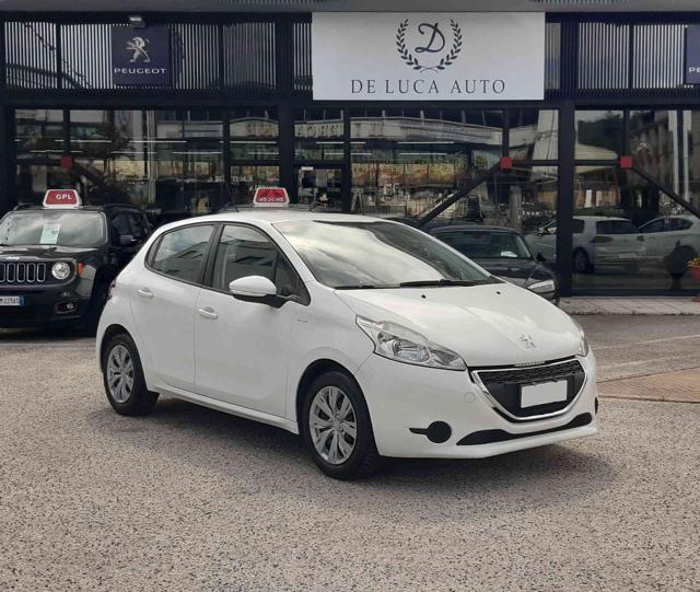 PEUGEOT 208 usata, con ABS