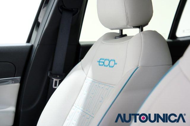 FIAT 600 usata, con Touch screen