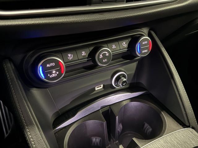 ALFA ROMEO Stelvio usata, con Fari Xenon