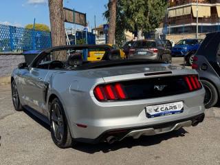 FORD Mustang usata, con Autoradio