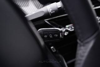 PEUGEOT 2008 usata, con Touch screen