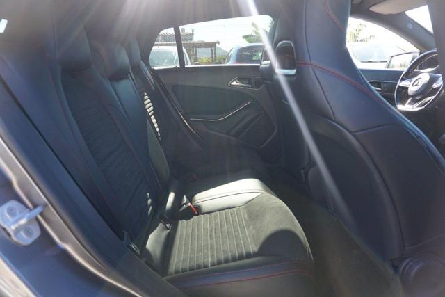 MERCEDES-BENZ CLA 180 usata, con Sedili sportivi