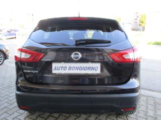 NISSAN Qashqai usata, con Boardcomputer