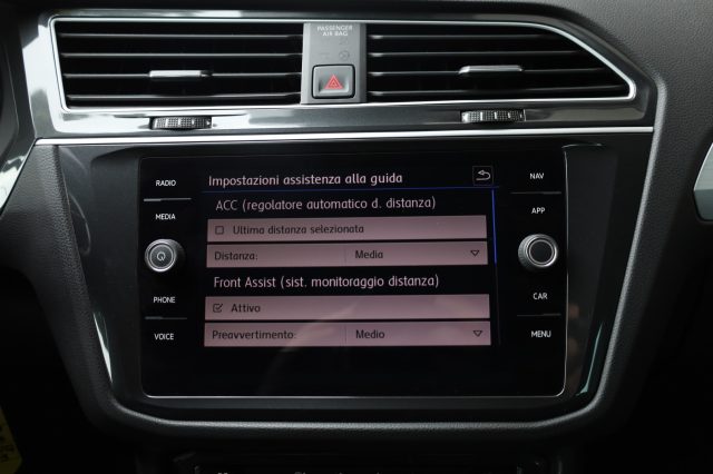 VOLKSWAGEN Tiguan usata, con Spoiler