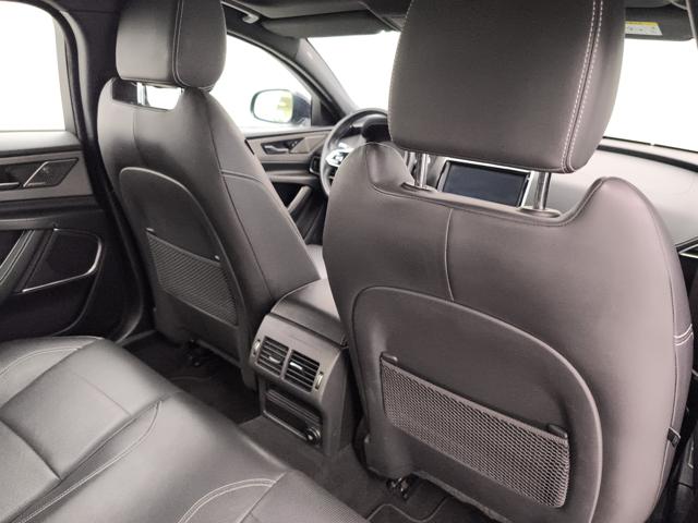 JAGUAR XE usata, con Leve al volante
