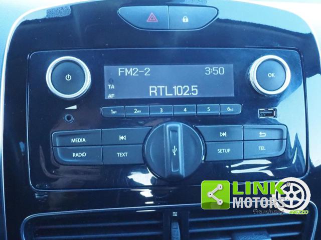 RENAULT Clio usata, con Sedile posteriore sdoppiato