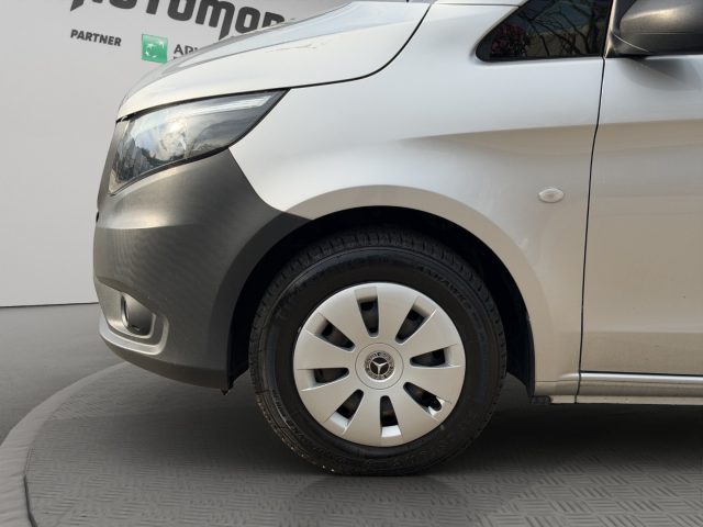 MERCEDES-BENZ Vito usata 18