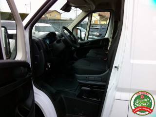 PEUGEOT Boxer usata, con Servosterzo