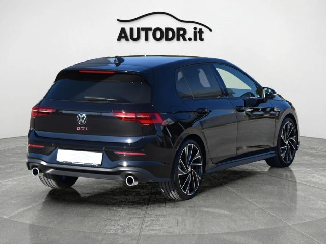 VOLKSWAGEN Golf usata, con Volante in pelle