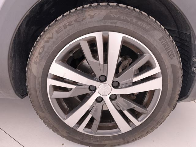 PEUGEOT 3008 usata, con Isofix