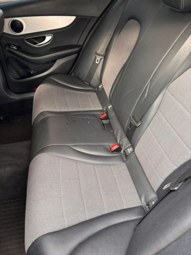 MERCEDES-BENZ C 220 usata, con Chiusura centralizzata
