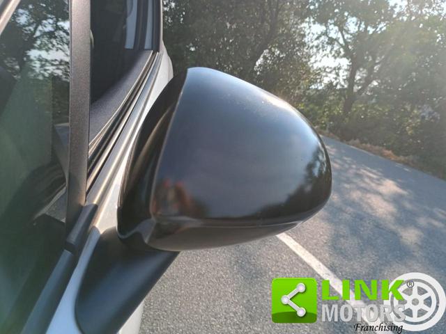 OPEL Corsa usata, con ESP