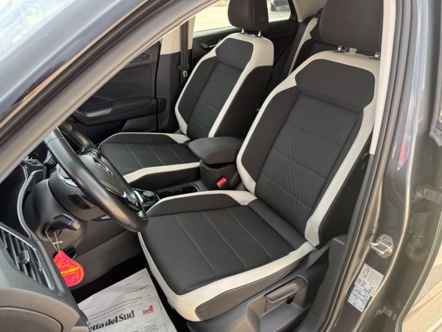 VOLKSWAGEN T-Roc usata, con Specchietti laterali elettrici