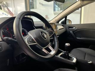 RENAULT Captur usata, con Autoradio