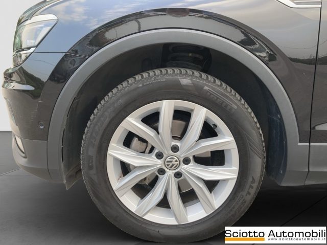 VOLKSWAGEN Tiguan Allspace usata, con Bracciolo